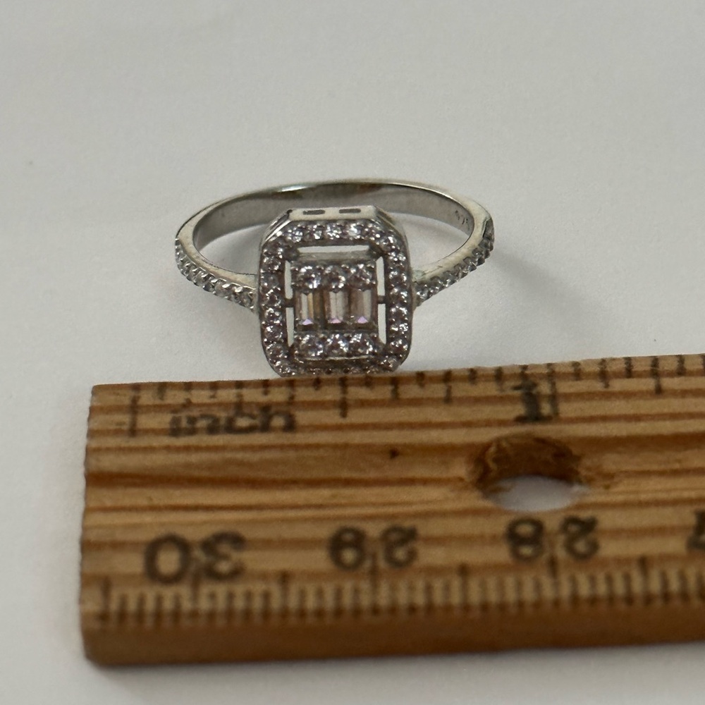 925 Silver baguette cz RING trending style - Picture 2 of 8